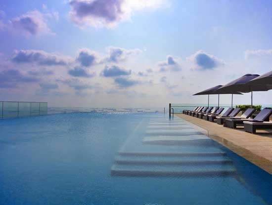 ザ ウェスティン シンガポールの屋外プール