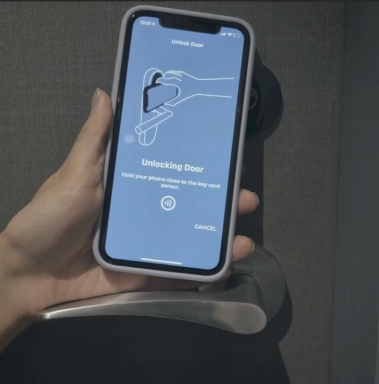 スマートフォンのドア解錠画面