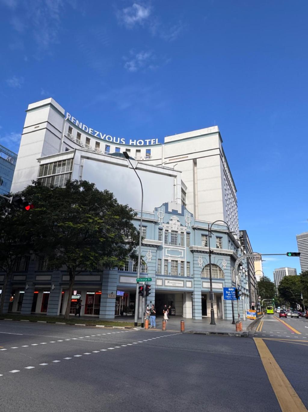 ホテルの館内・客室の様子