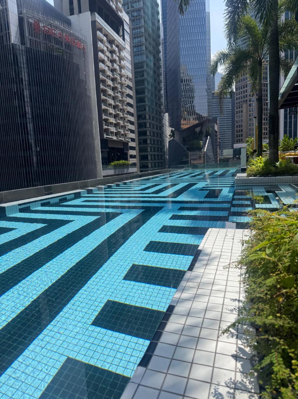 ホテルの館内・客室の様子