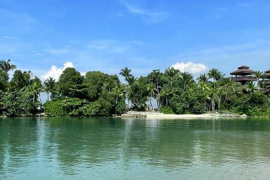 The Palawan at Sentosa前のPalawan Beach