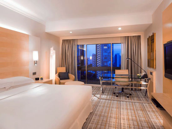 キング ヒルトン エグゼクティブルーム (King Hilton Executive Room) 料金：2万円後半～、部屋の広さ：32㎡
